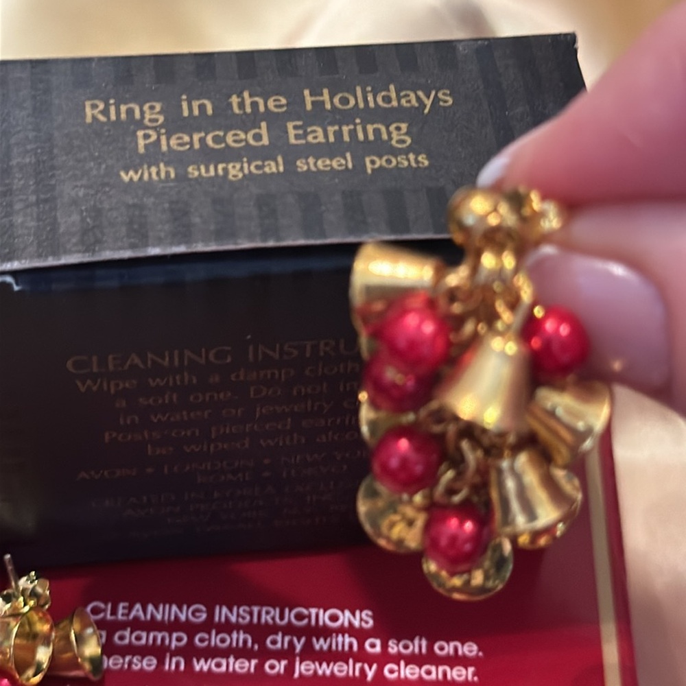 Avon Ring in the Holidays Pierced Earrings w/Surgical Steel posts-Original box